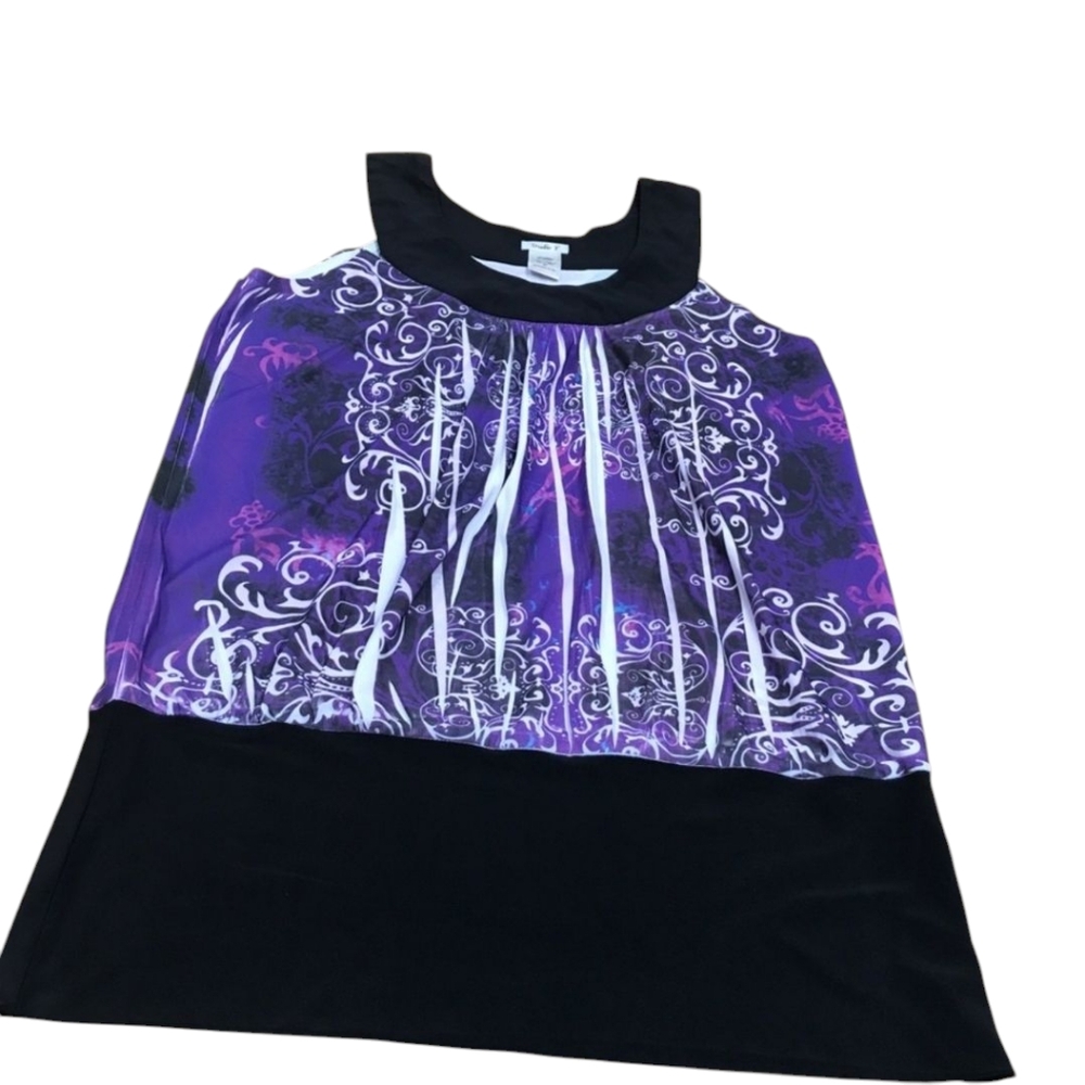 Studio Y | Decorative Top